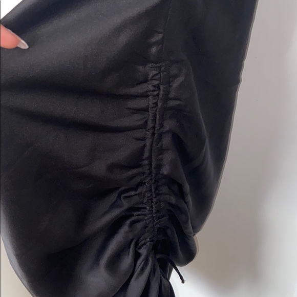 Cowl neck satin mini dress - Picture 4 of 8